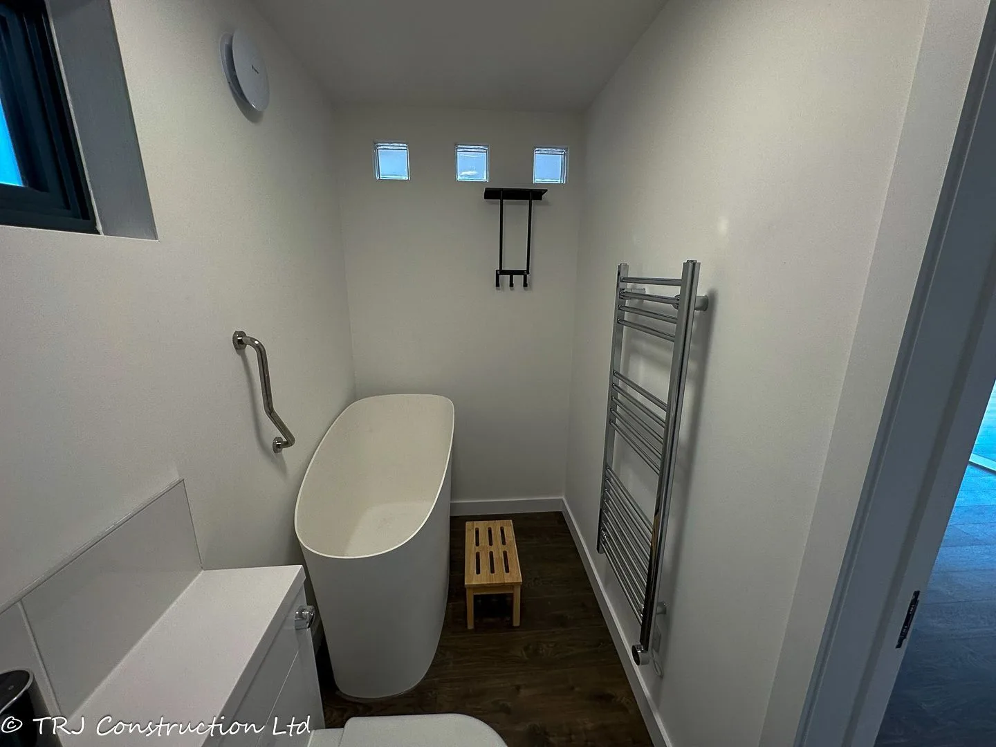 Garden Gym with Sauna & Shower Room — project photograph 5
