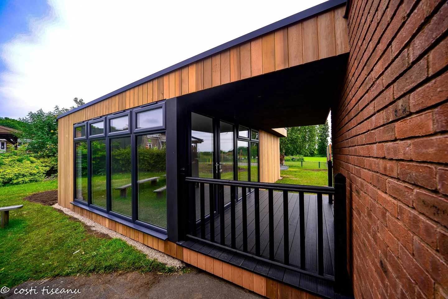 Garden Building with a Covered Veranda — project overview