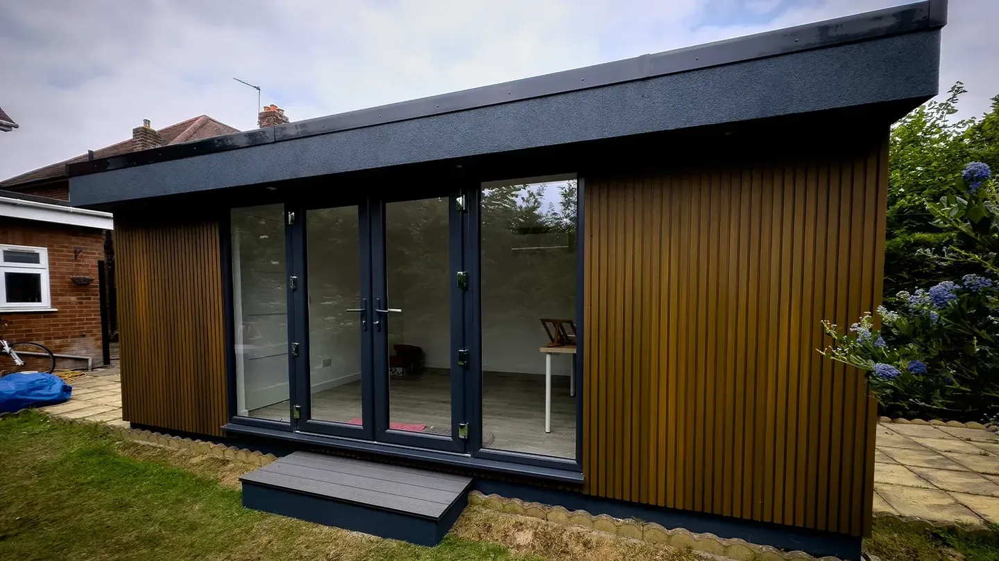 Garden Office in Hayes — project photograph 3