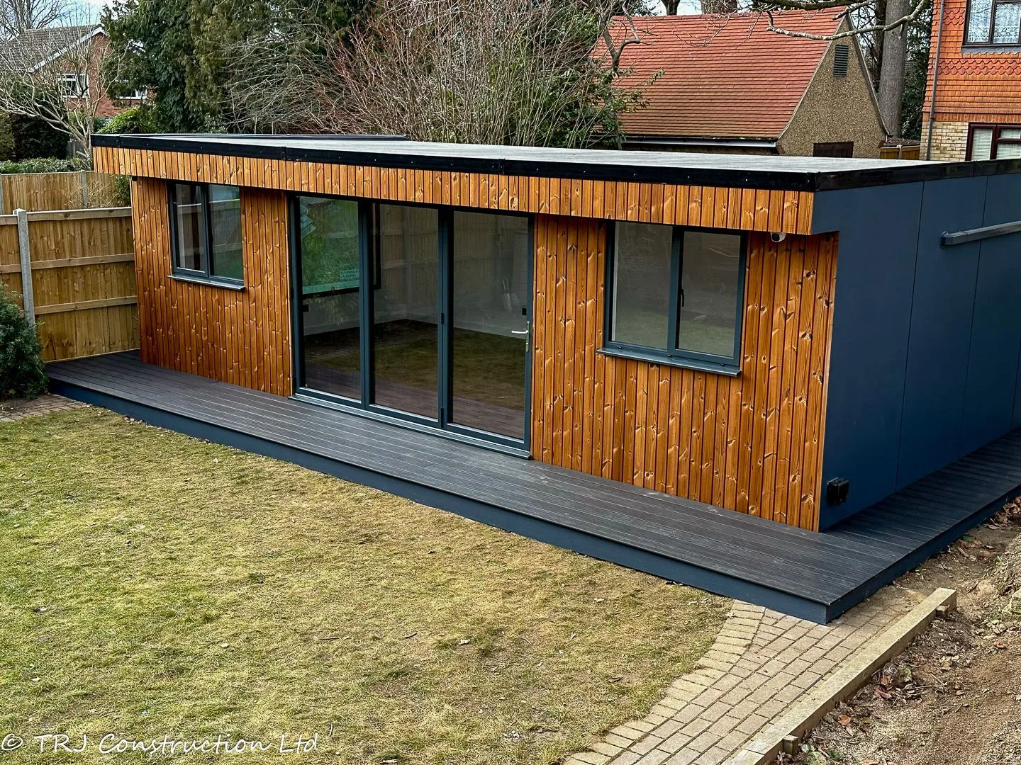 Garden Recreation Room in Watford — project photograph 2