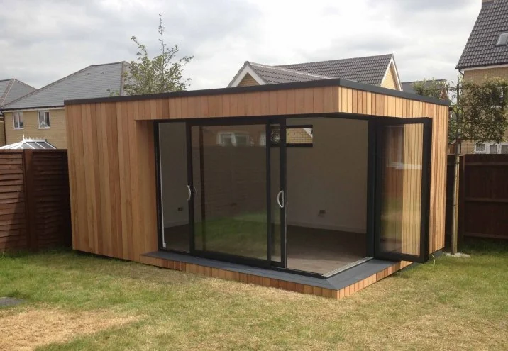 Garden Family Room with Open Corner in Laindon