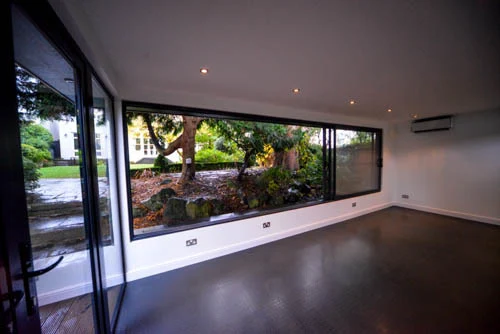 The exercise room with glazing, mirrors and climate control