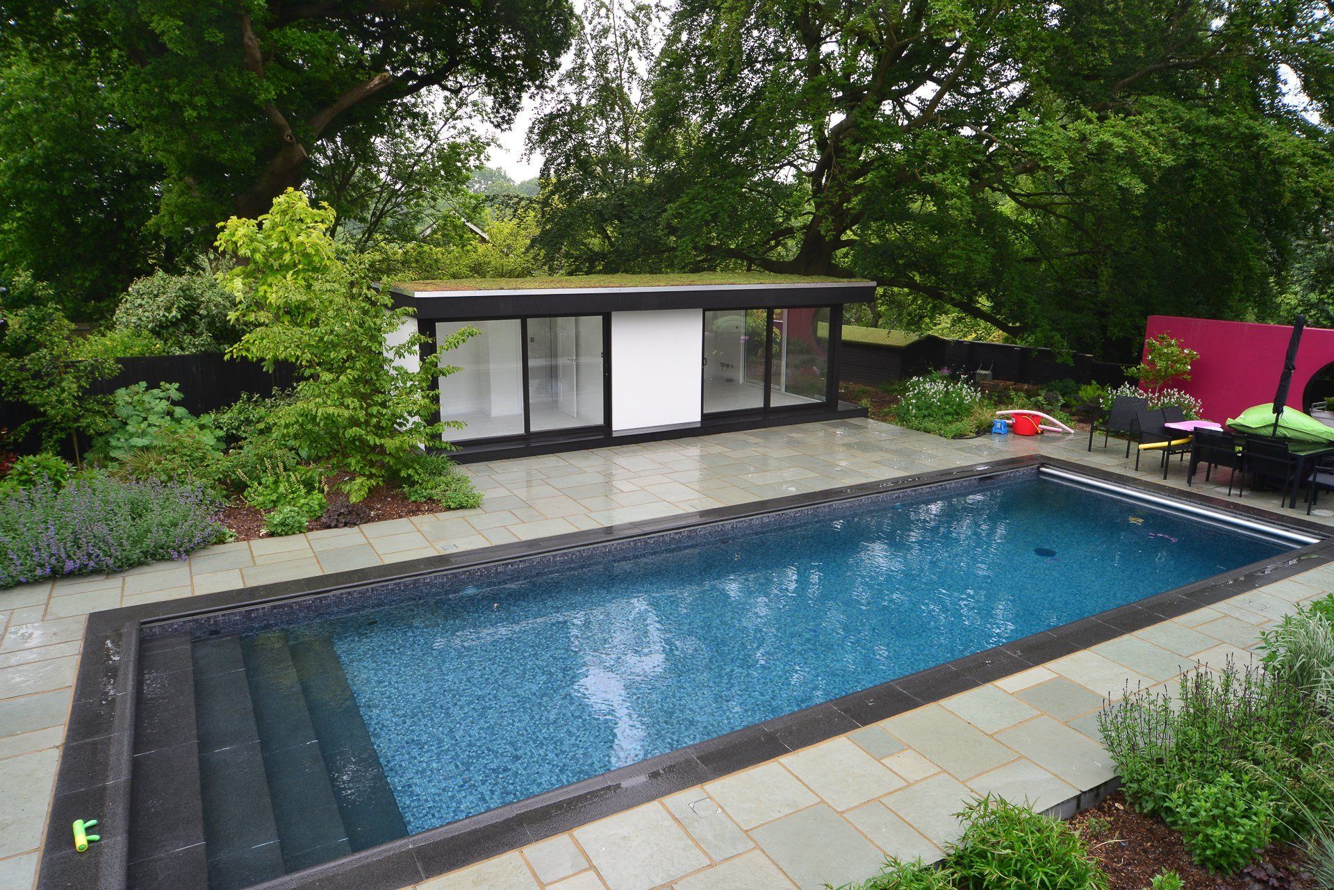 Poolside Garden Gym — project photograph 11