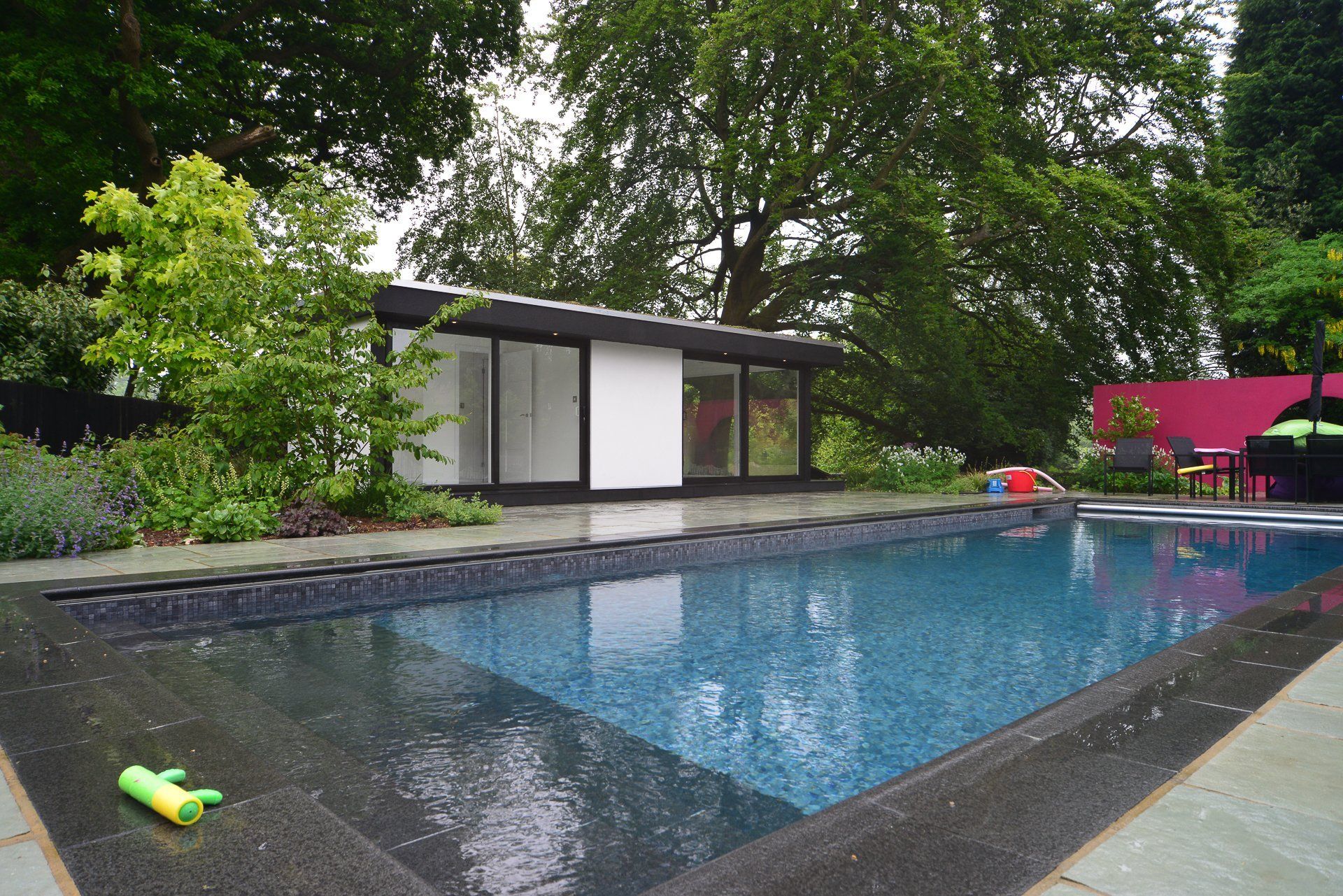 Poolside Garden Gym — project photograph 15