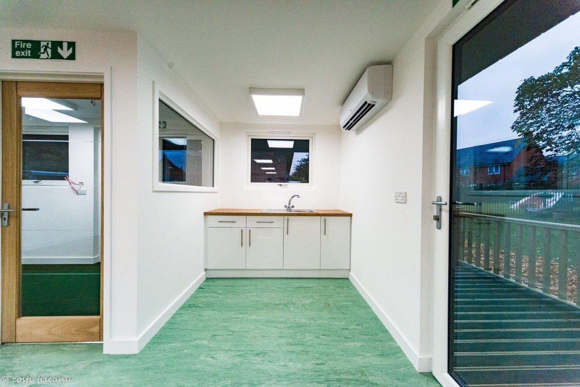 Brockworth School Classroom — project photograph 8