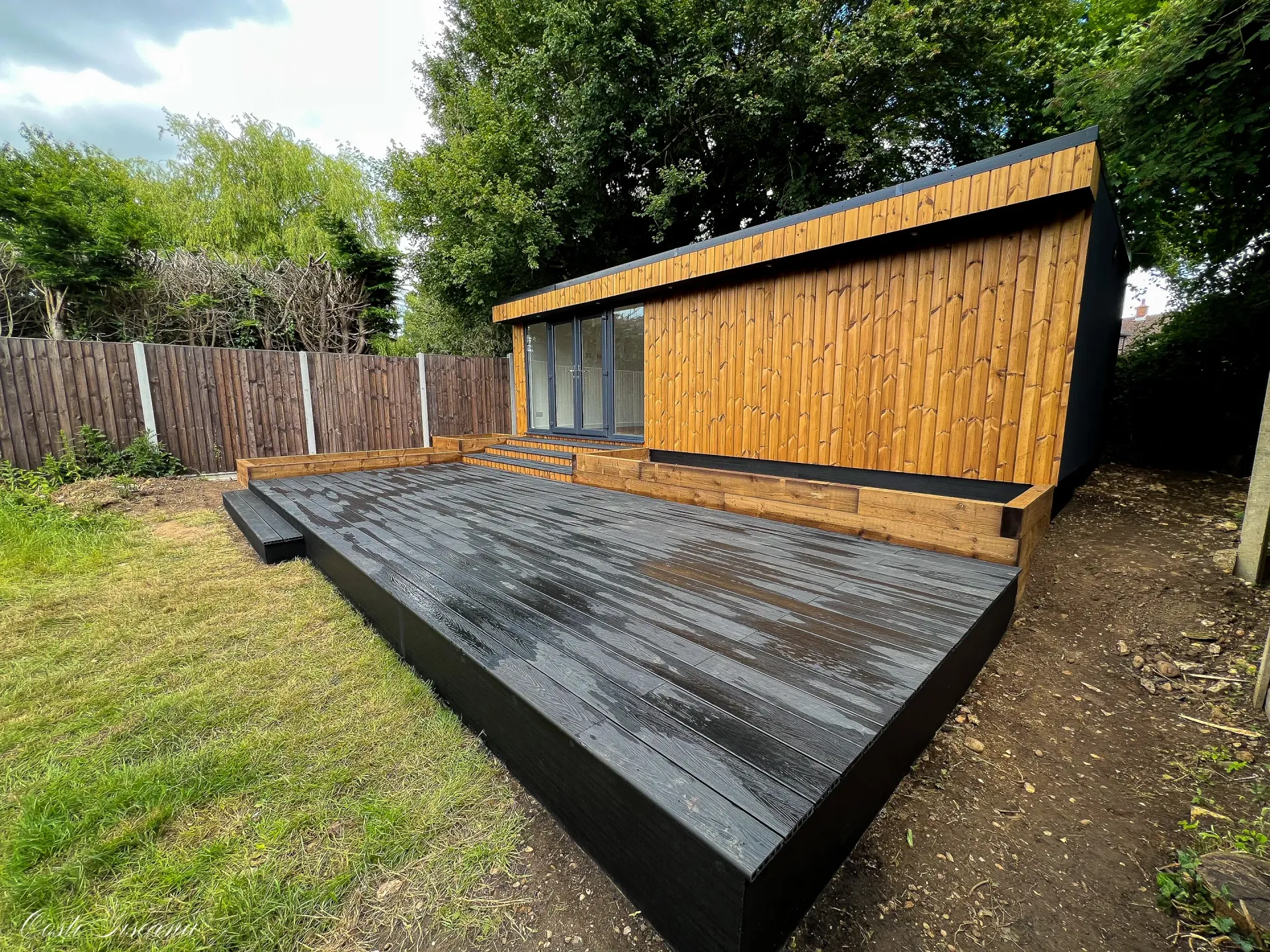 Large SIP garden room with storage in Chiswell Green 2