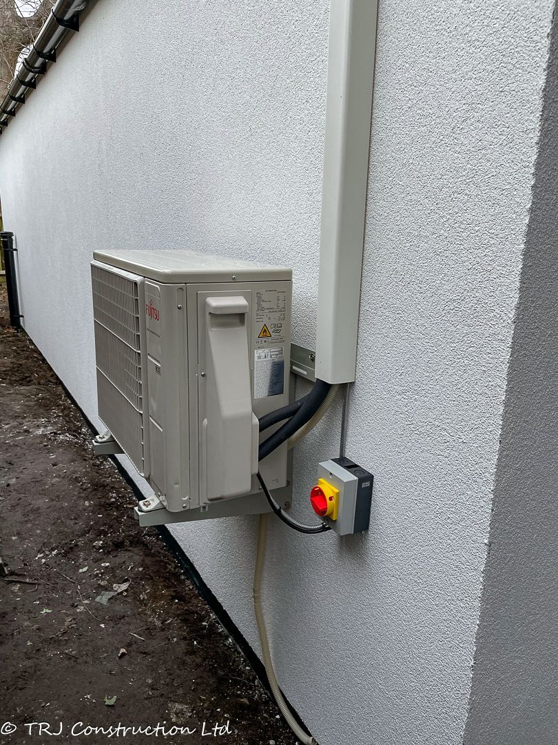 Air conditioning installed in a TRJ garden room or annexe