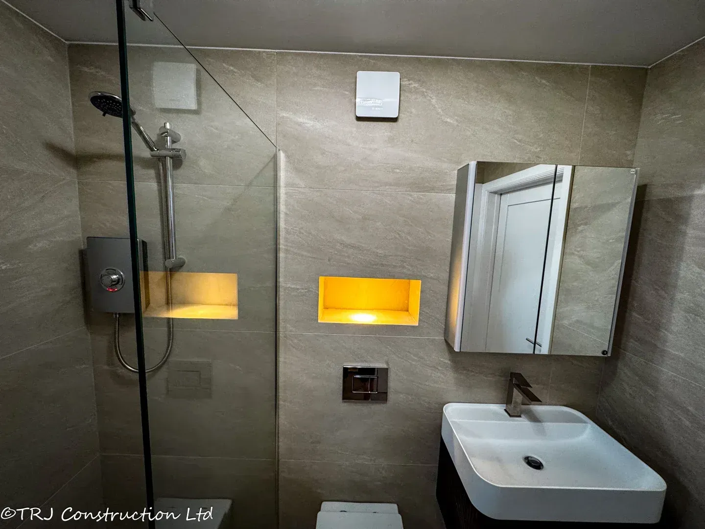 Project photograph: granny annexe in Waltham Cross