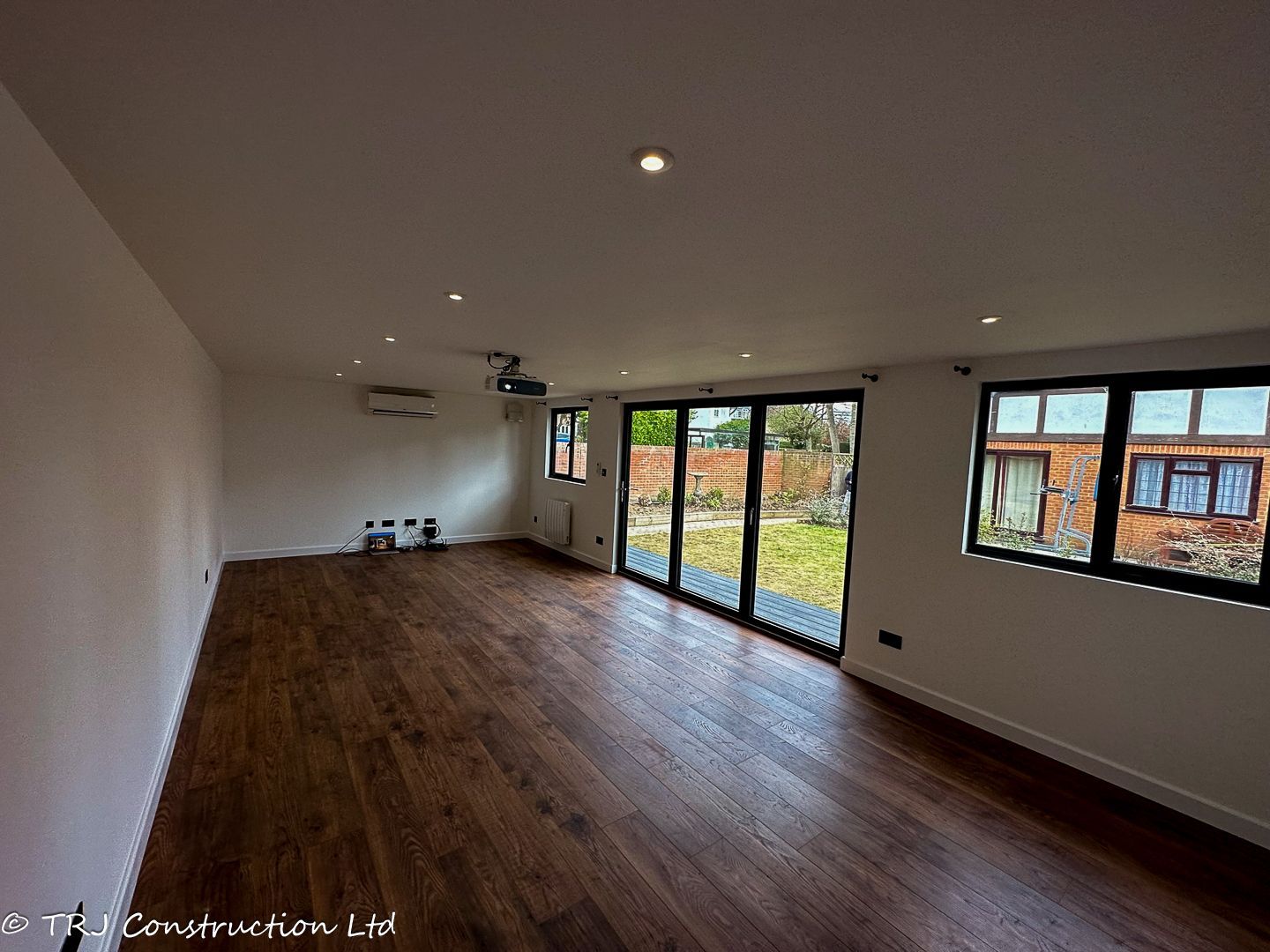 Garden Recreation Room in Watford — project photograph 22