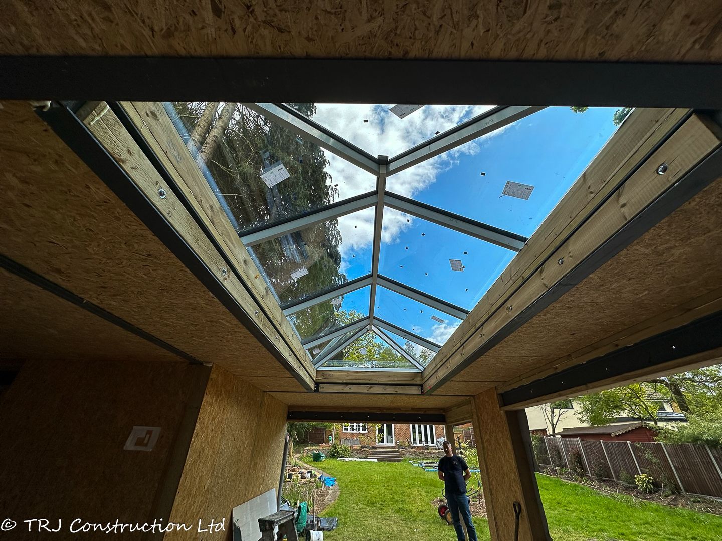 Garden Gym with Sauna & Shower Room — project photograph 45