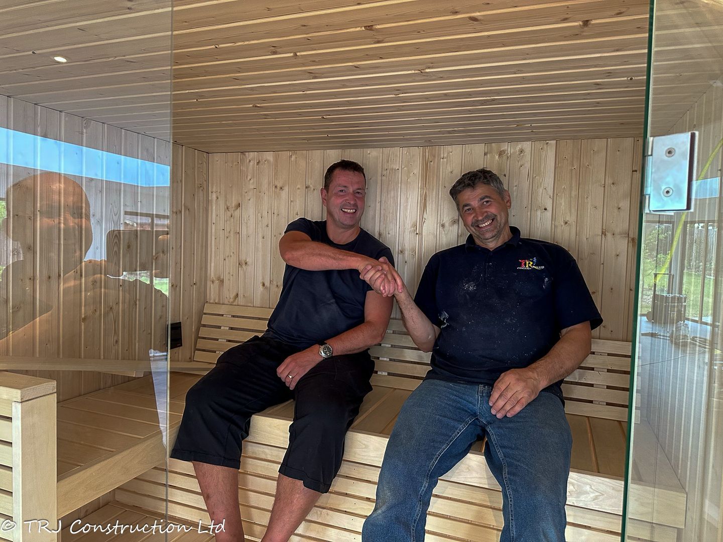 Garden Gym with Sauna & Shower Room — project photograph 15