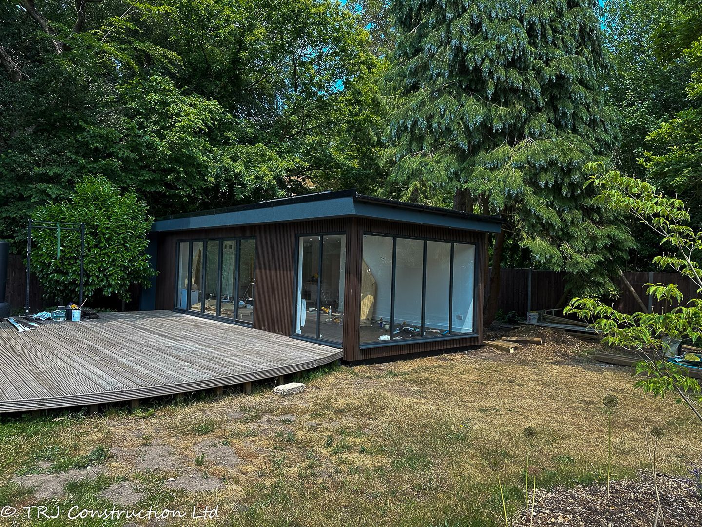 Garden Gym with Sauna & Shower Room — project photograph 19