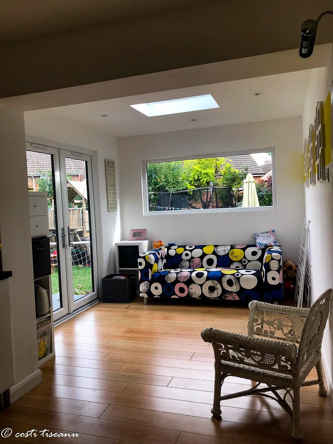 Completed living space linked to the kitchen