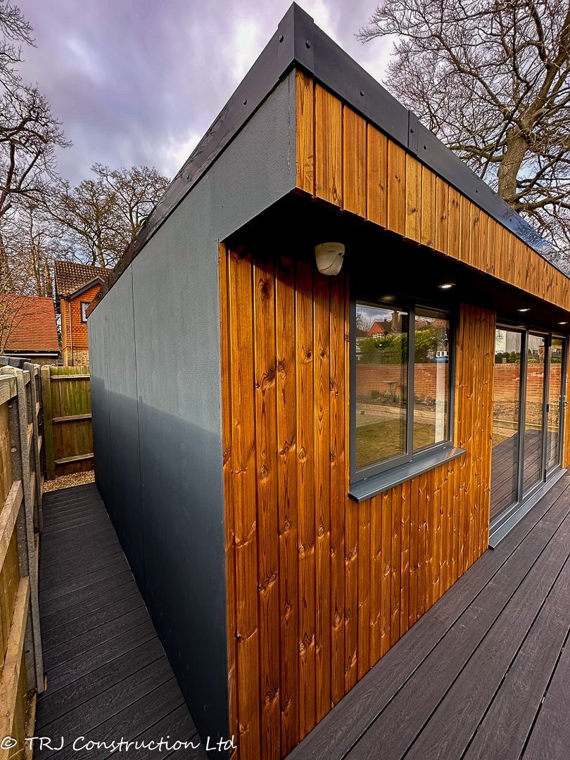 Garden Recreation Room in Watford — project photograph 19