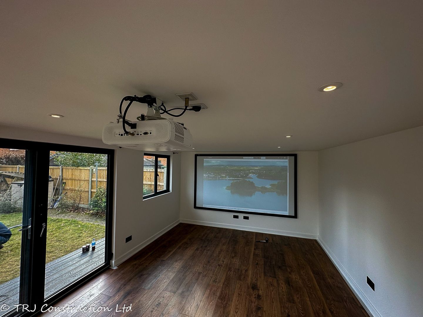 Garden Recreation Room in Watford — project photograph 25