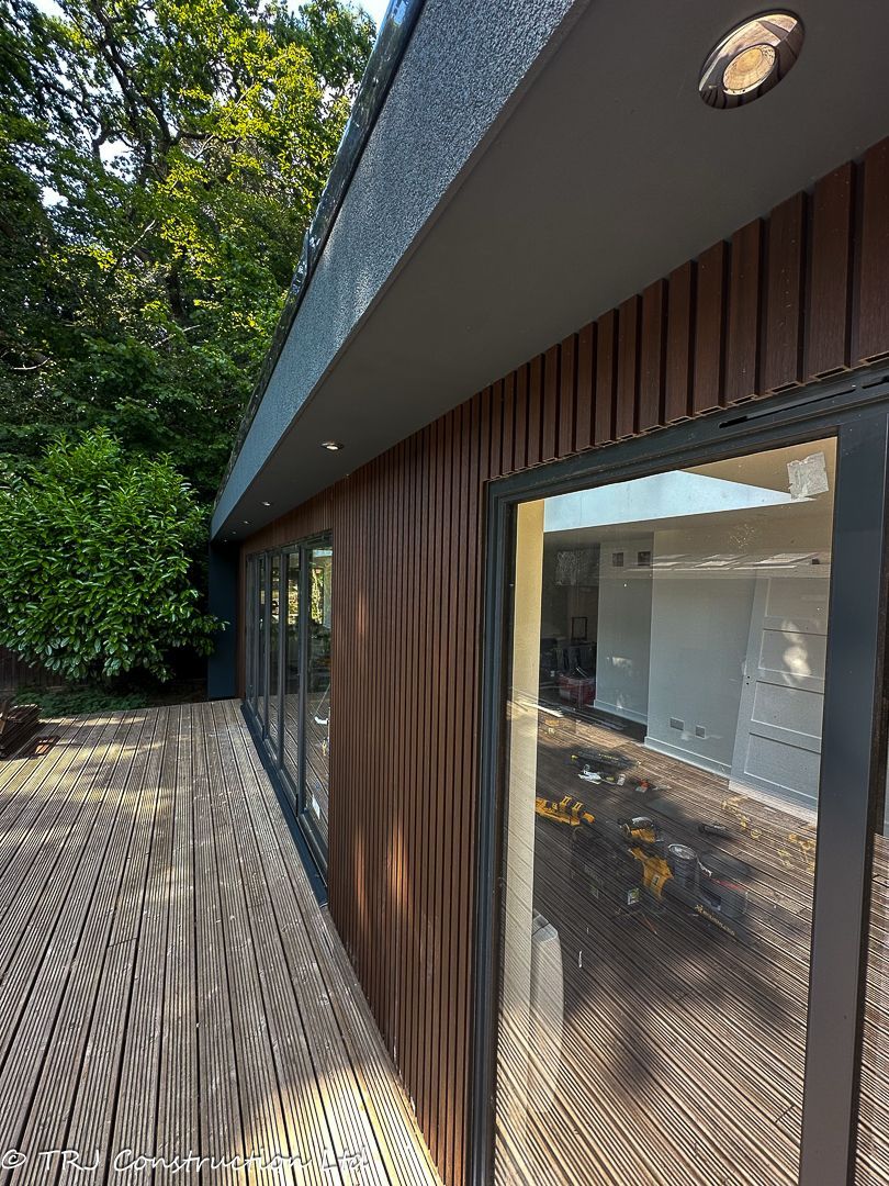 Garden Gym with Sauna & Shower Room — project photograph 22