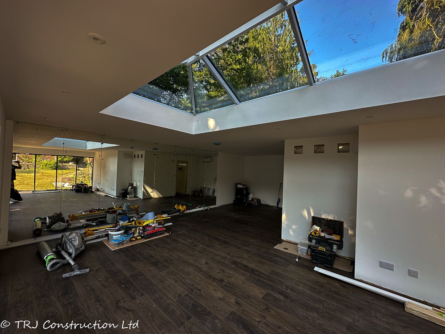 Garden Gym with Sauna & Shower Room — project photograph 24