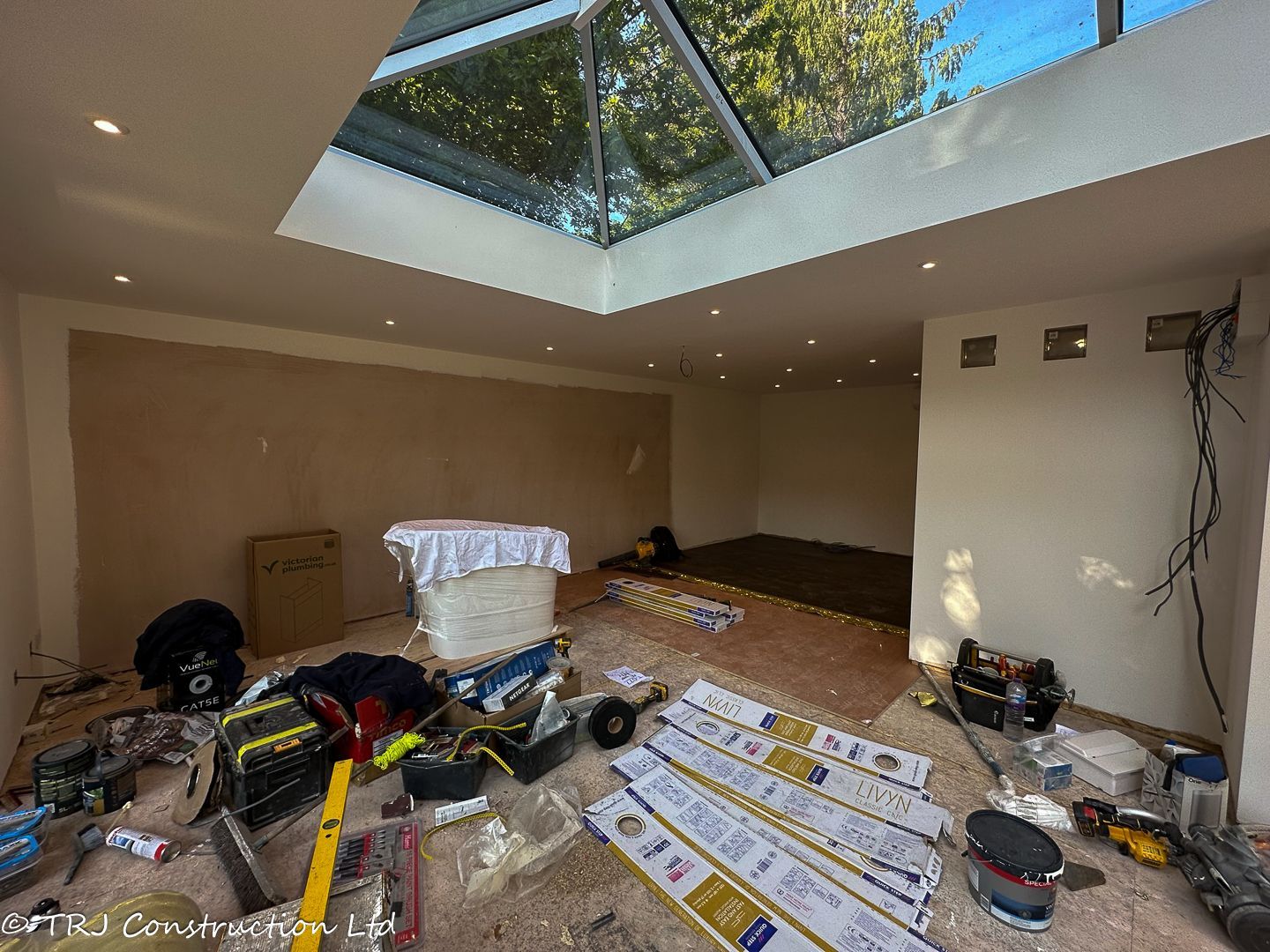 Garden Gym with Sauna & Shower Room — project photograph 28