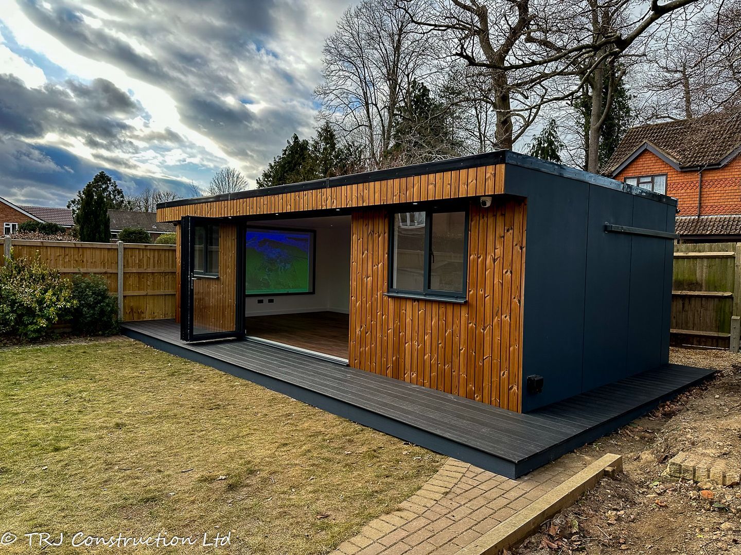 Garden Recreation Room in Watford — project photograph 6